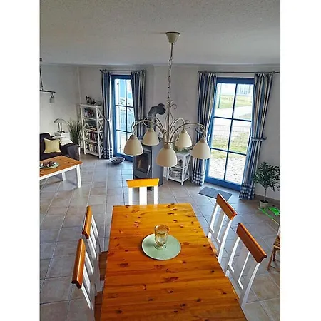 Strandkiefer Comfortable Semesterbostad Glowe